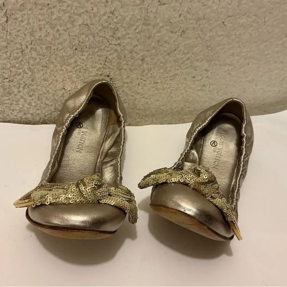 Louis Vuitton Metallic Gold Sequin Bow Ballet Flats size 37.5